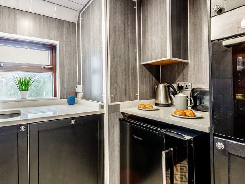 Kitchen | Golden Crown Suite, Tarbolton, near Mauchline