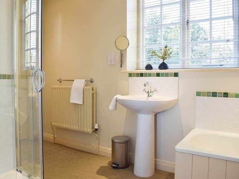En-suite | The Brewhouse, Staunton Harold