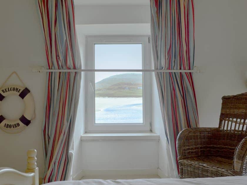 Twin bedroom | Hebridean Hideaways- Carnish Lodge - Hebridean Hideaways, Carnish