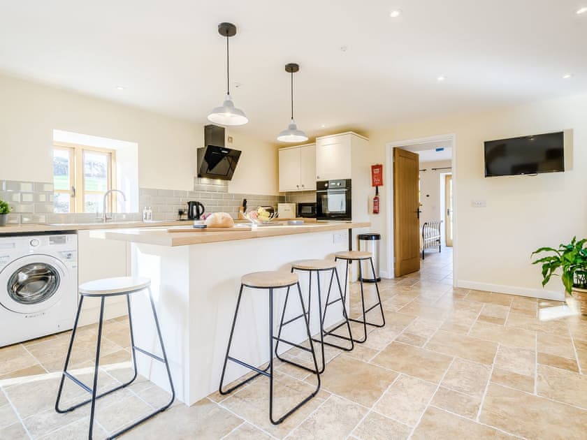 Kitchen | Priors Lodge Barns - Owl Barn - Priors Lodge Barns , Bream, near Lydney