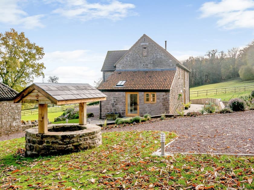 Parking | Priors Lodge Barns - Owl Barn - Priors Lodge Barns , Bream, near Lydney