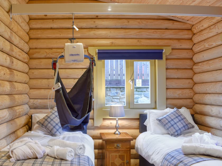 Twin bedroom with track hoist | Coria Lodge - Vindomora Lodges, Ebchester, near Consett