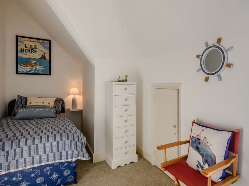 Single bedroom | Hampshire House, Cromer