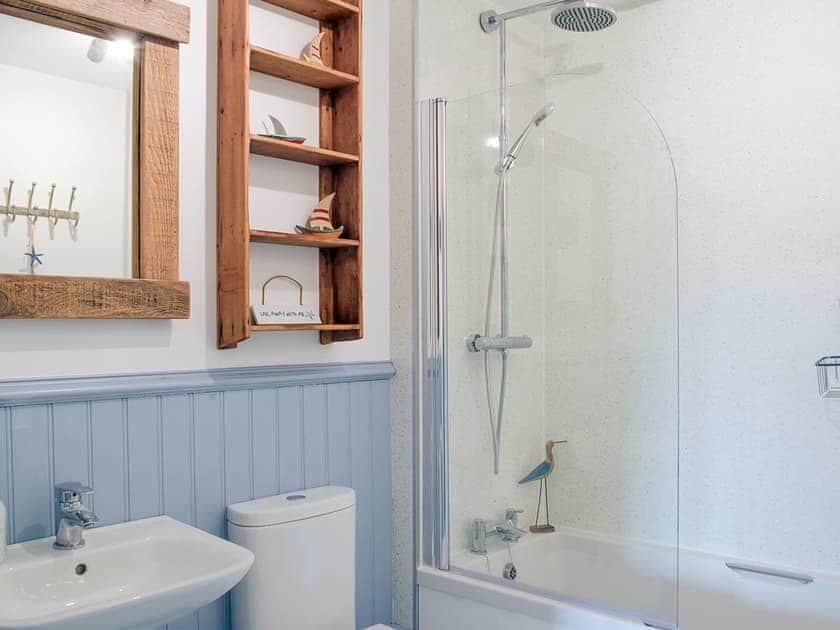 Bathroom | The Hays, Burton