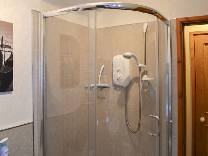 Shower room | Printers Cottage, Ambleside