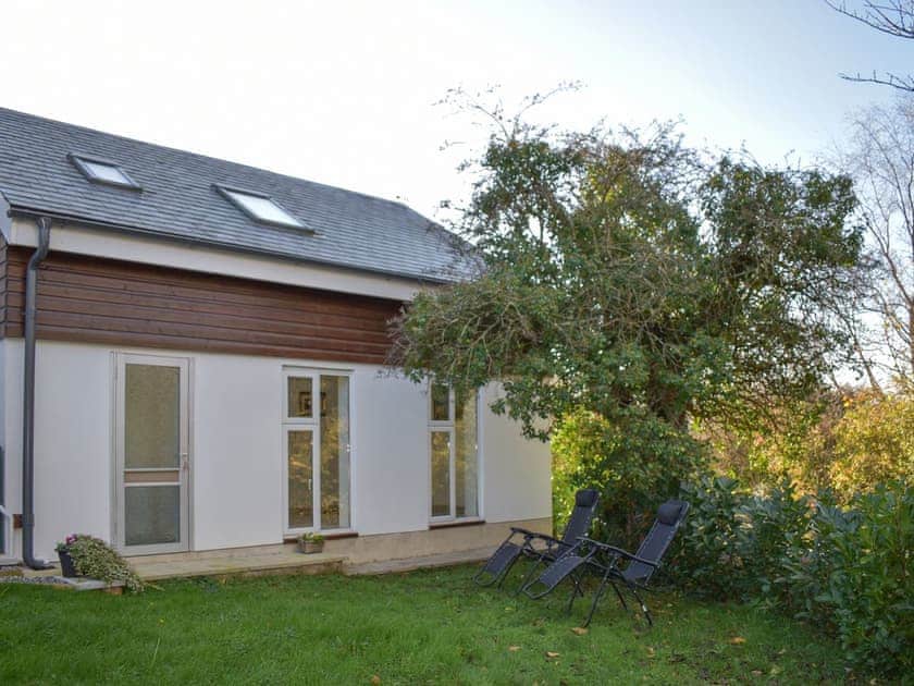Rear of the holiday home | Uphempston Farm House Annex, Littlehempston