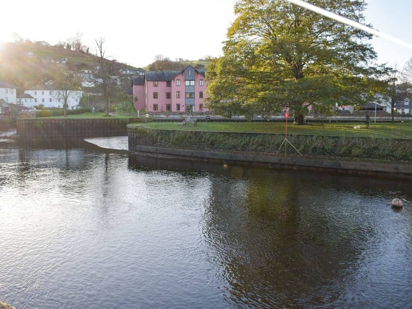 Around Totnes and the surrounding area | Uphempston Farm House Annex, Littlehempston