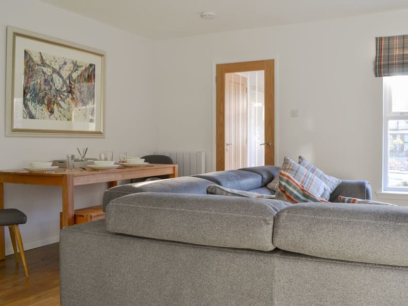 Living room/dining room | Uaine Cottage, Aviemore
