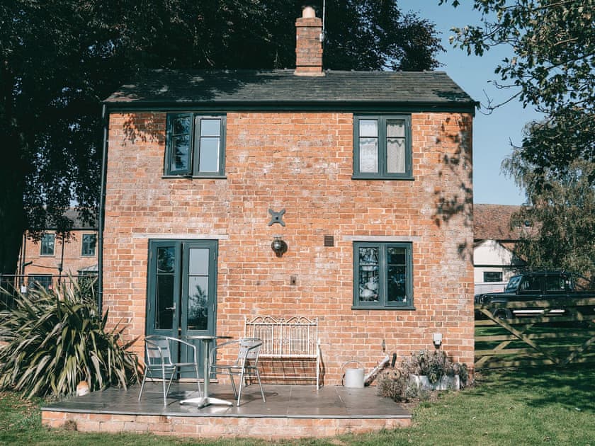 Exterior | Southfield Cottage - Southfield Cottages, Braunston, near Daventry