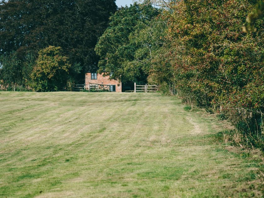 Garden and grounds | Southfield Cottage - Southfield Cottages, Braunston, near Daventry