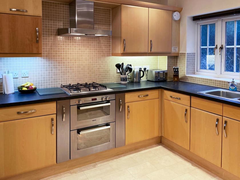 Kitchen | Westside Apartment 2, Basingstoke