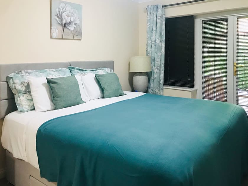 Double bedroom | Westside Apartment 2, Basingstoke