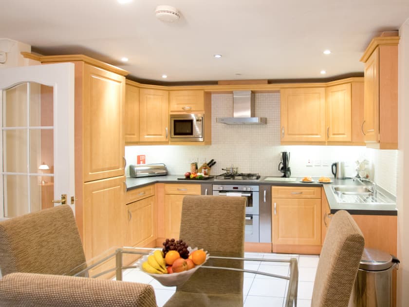 Open plan living space | Westside Apartment 3, Basingstoke