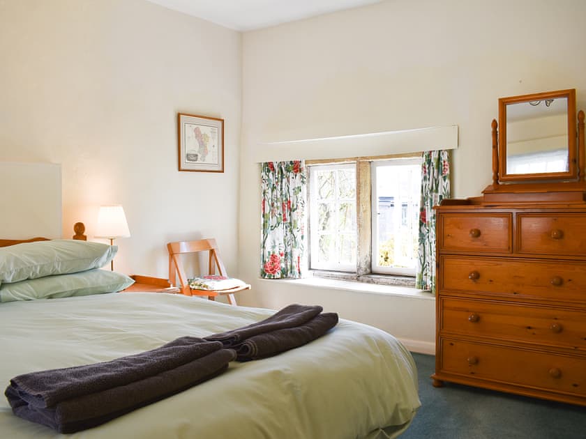 Double bedroom | April Cottage, Yougrave, near Bakewell