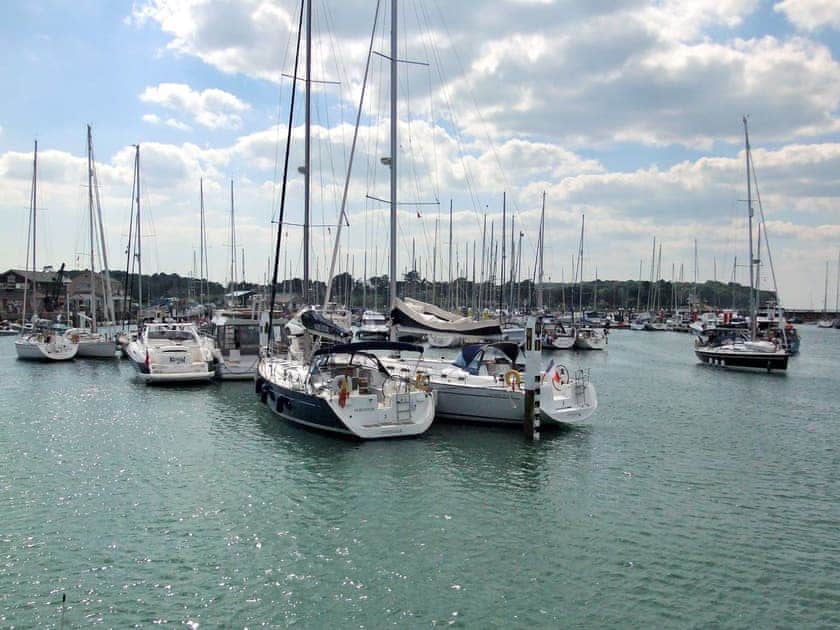 Surrounding area | Admirals Cottage, Yarmouth
