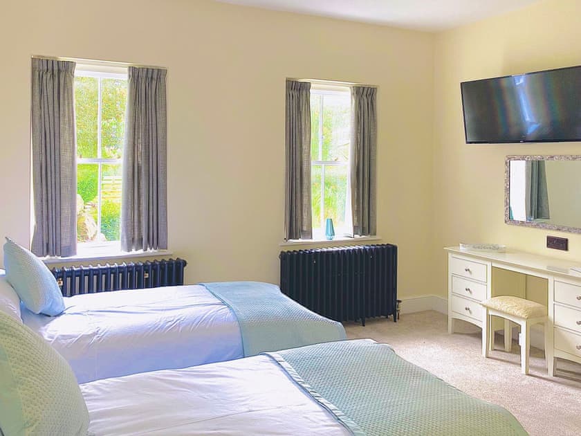 Twin bedroom | Heath View, Cheddleton, near Leek