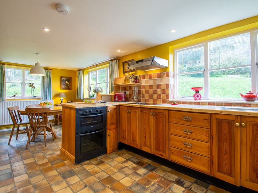 Kitchen/diner | Highlands Farmhouse, Dallington, near Heathfield