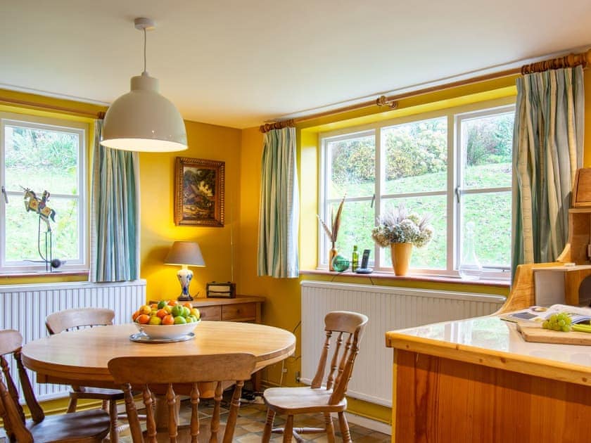 Kitchen/diner | Highlands Farmhouse, Dallington, near Heathfield
