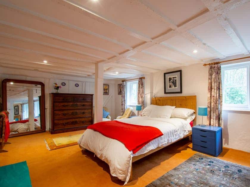 Master bedroom | Highlands Farmhouse, Dallington, near Heathfield