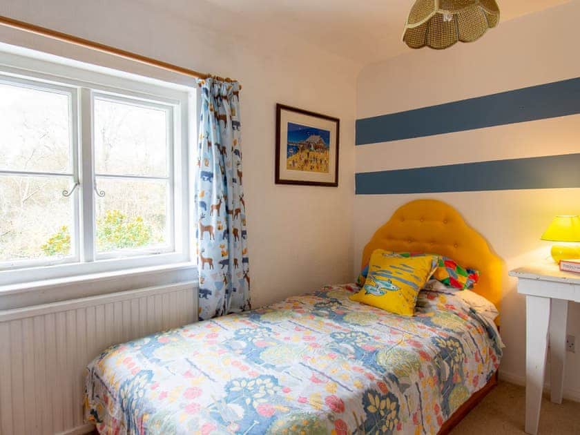 Single bedroom | Highlands Farmhouse, Dallington, near Heathfield