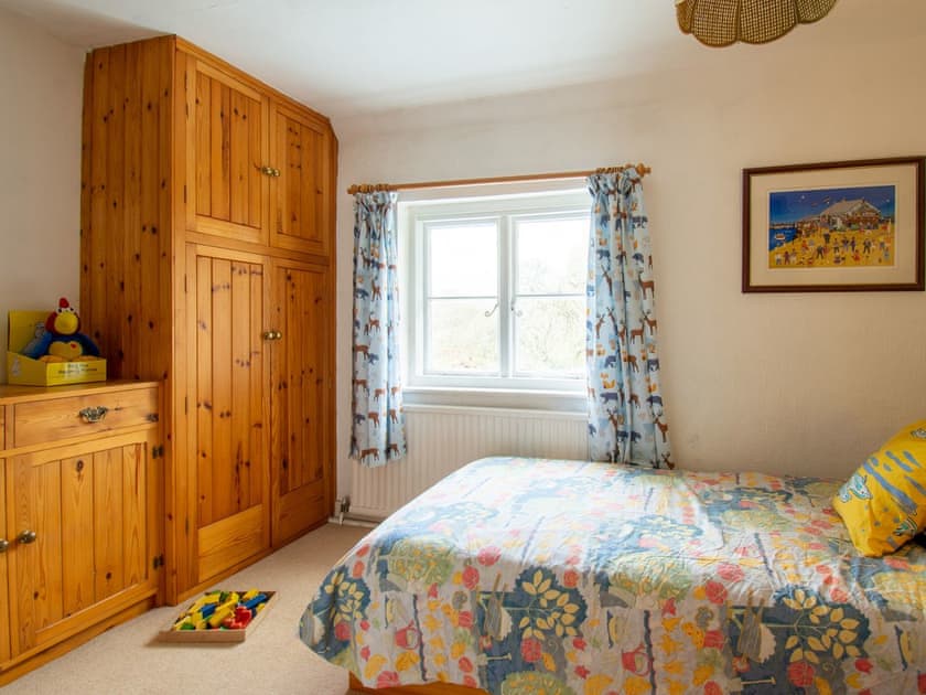 Single bedroom | Highlands Farmhouse, Dallington, near Heathfield