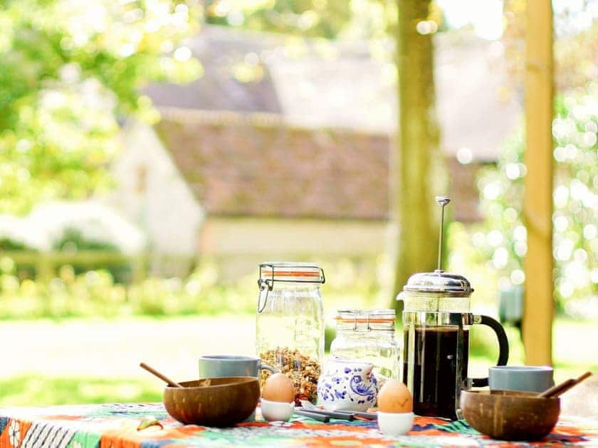 Outdoor eating area | The Beech Hut, Lower Wraxall, Dorchester