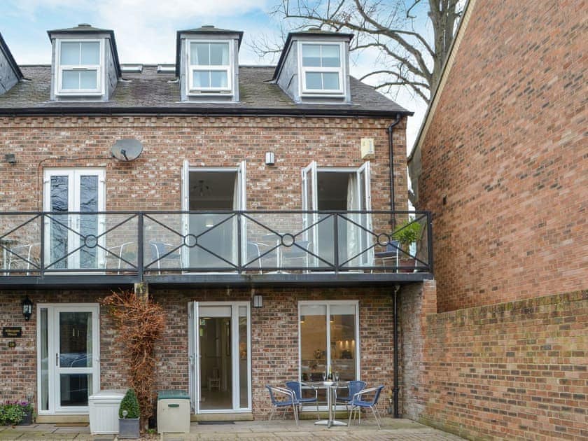 Exterior | Baille Hill House, York