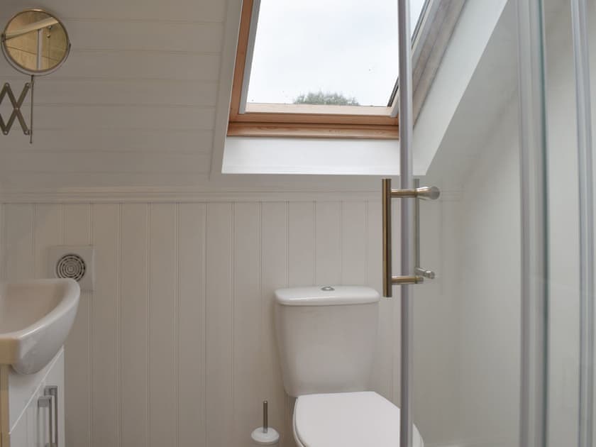 Shower room | Bakers Retreat, Freshwater