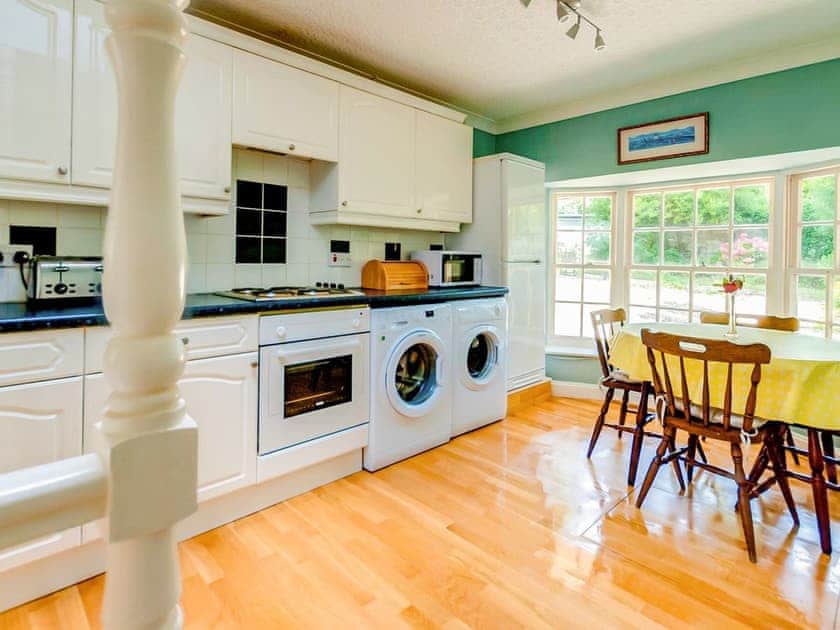 Kitchen/diner | Hadfield Cottage, Ventnor