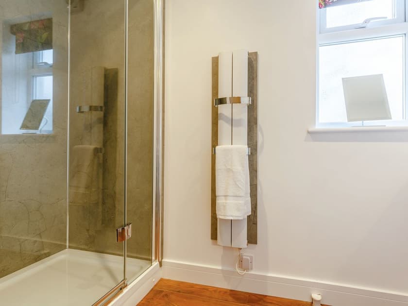 En-suite | Little Orchard, Worlington, near Bury St Edmunds