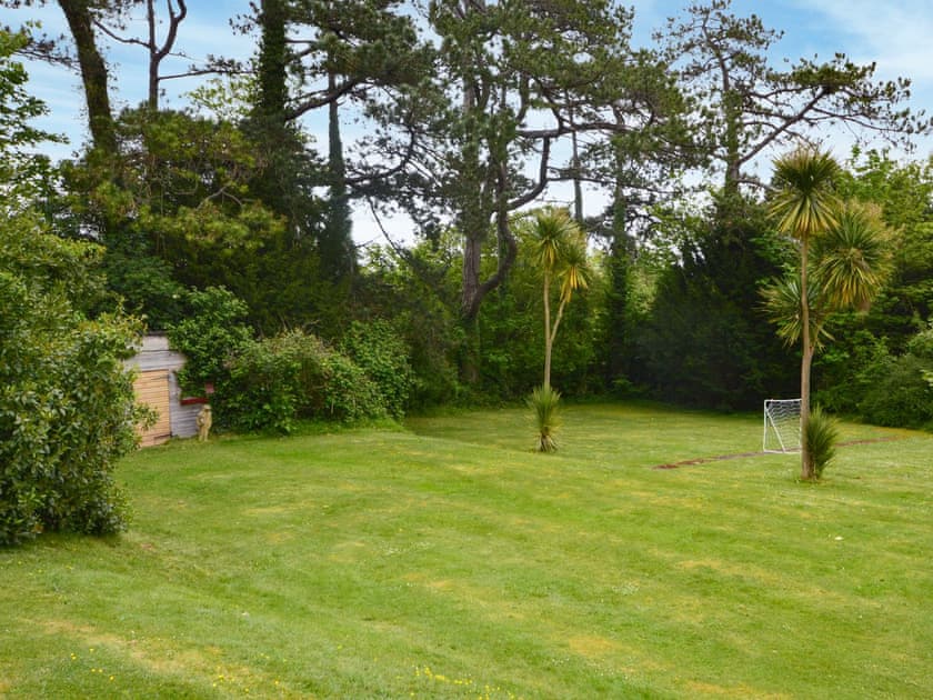Garden and grounds | Downedge, Brading, near Sandown