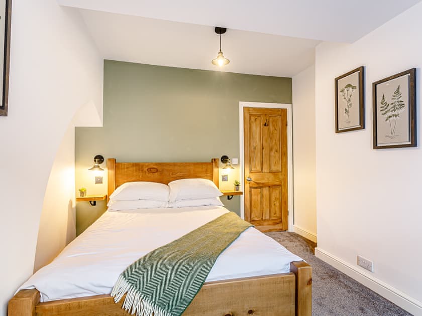 Double bedroom | March Cottage, Matlock