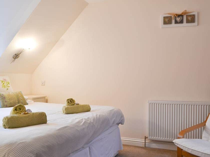 Double bedroom | Pine Marten Cottage, Ballachulish, near Glencoe