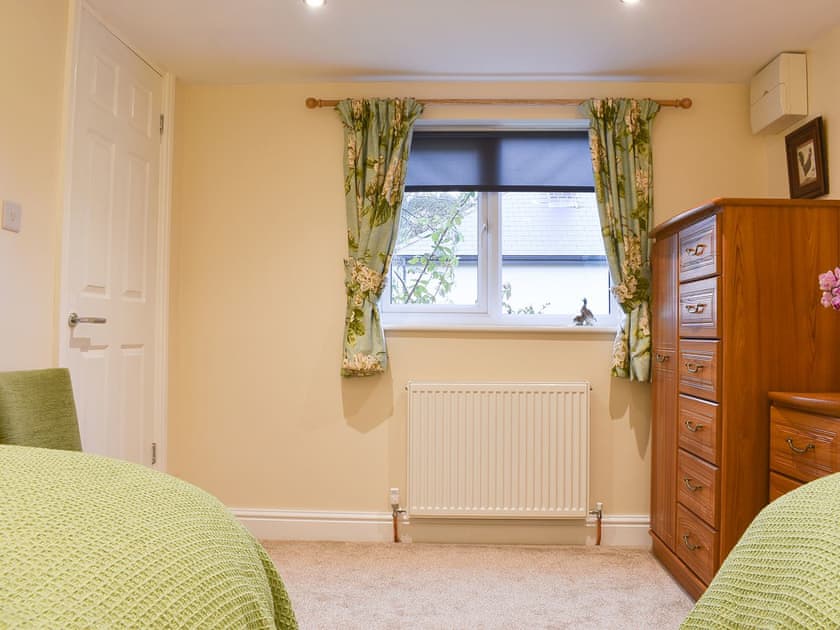 Twin bedroom | Delamere House- The Snug, Scagglethorpe, near Malton