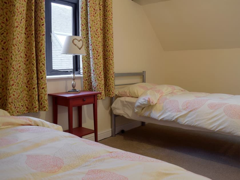 Twin bedroom | Boyne Arms Cottage, Burwarton, near Bridgnorth