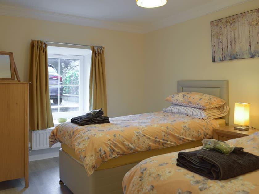 Twin bedroom | Victoria House - Victoria House Apartments, Llansteffan, near Carmarthen