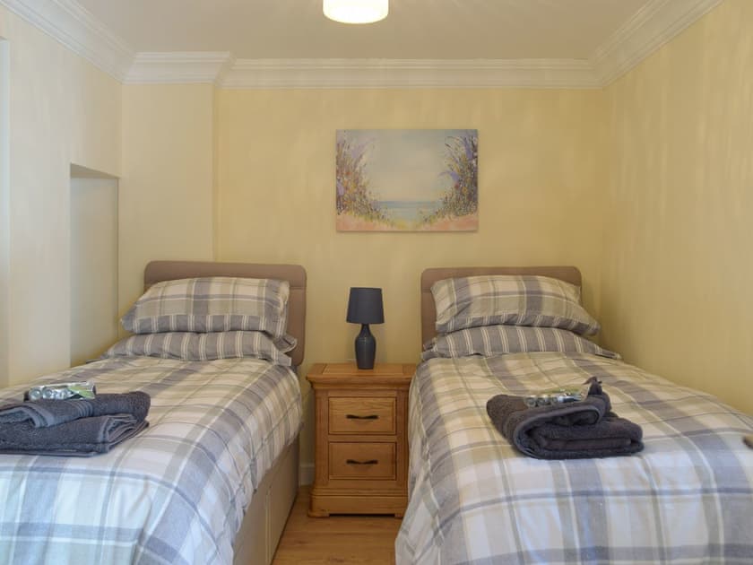 Twin bedroom | Victoria House - Victoria House Apartments, Llansteffan, near Carmarthen
