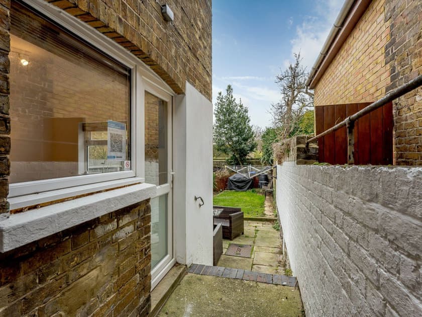 Exterior | Fisherman’s Rest, Broadstairs