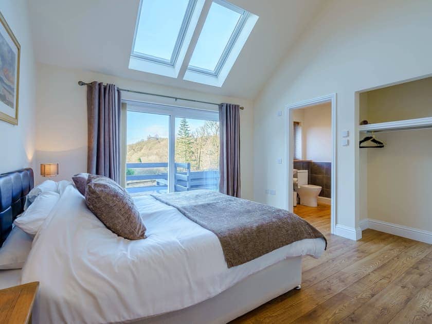 Double bedroom | Invernahyle Cottage, Duror