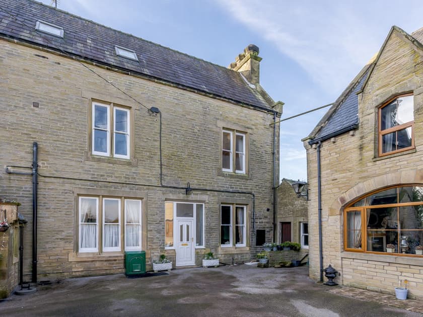 Exterior | Grange Holiday Home, Hellifield, near Skipton