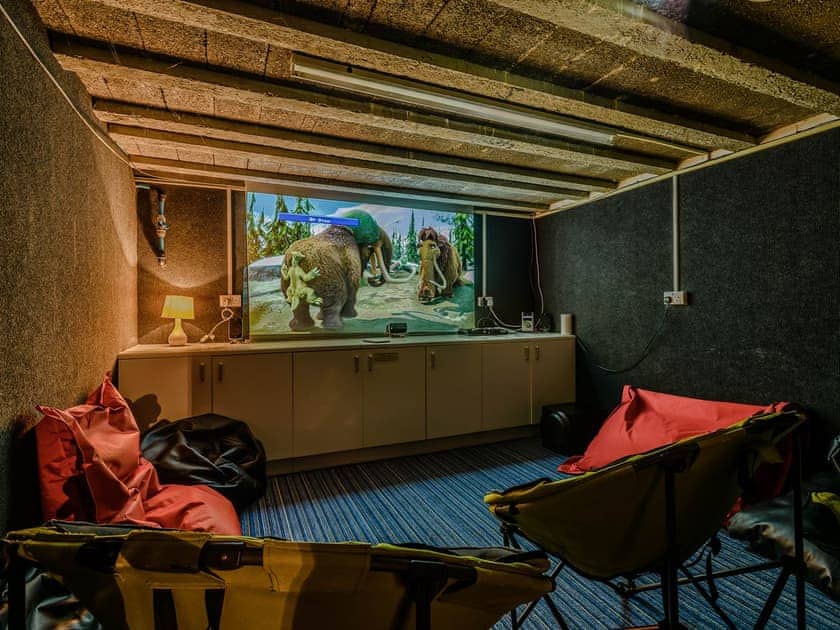 Cinema room | Crow’s Nest, Wells-next-the-Sea