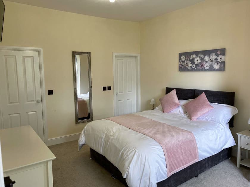 Double bedroom | Heath View, Cheddleton, near Leek