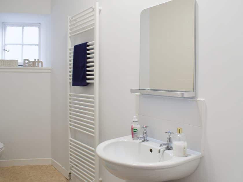 Bathroom | Key House, Falkland, near St Andrews
