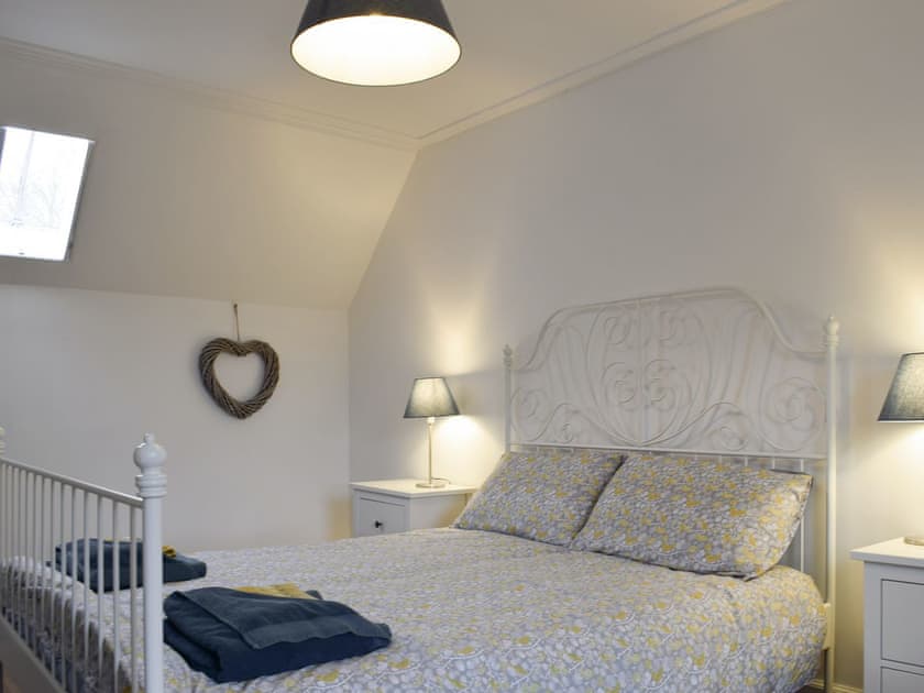 Double bedroom | Coachman’s Cottage, Falkland