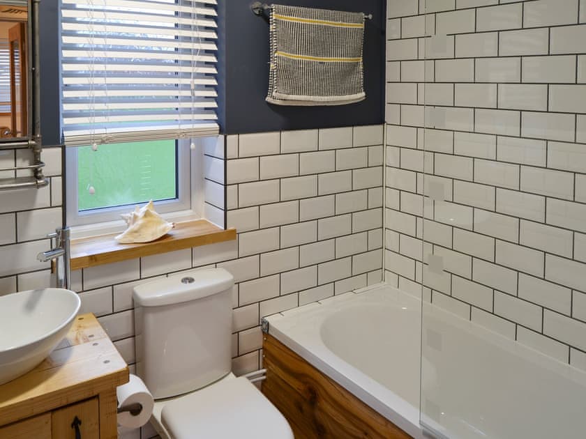 Bathroom | Wayfarer, Happisburgh