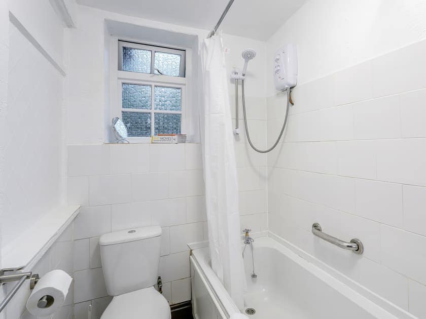 Bathroom | The Nook - Mill Farm Cottages, Barlow near Bakewell