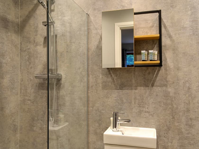 En-suite | Terraughtie Cottage East - Terraughtie Farm Cottages, Dumfries