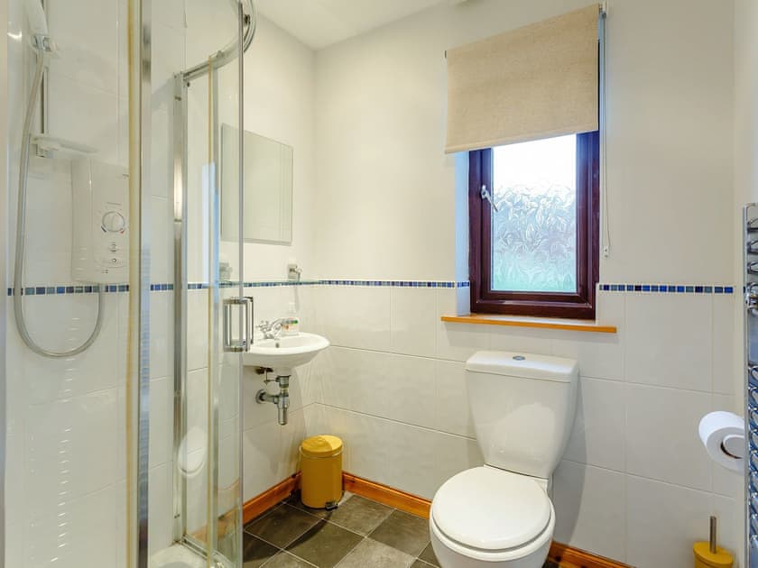 Shower room | The Big Hoose, Linside
