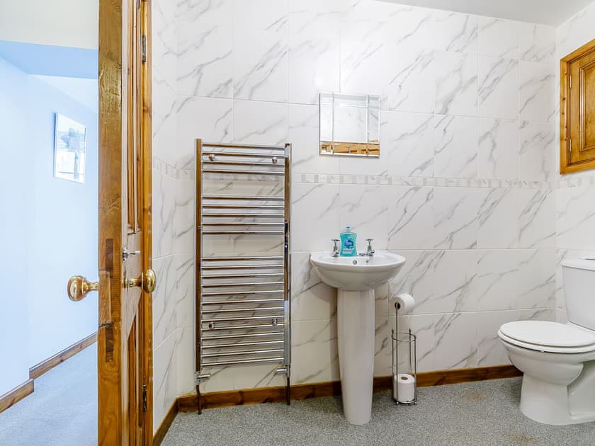 En-suite | The Old Vicarage, Stowe-by-Chartley, near Stafford