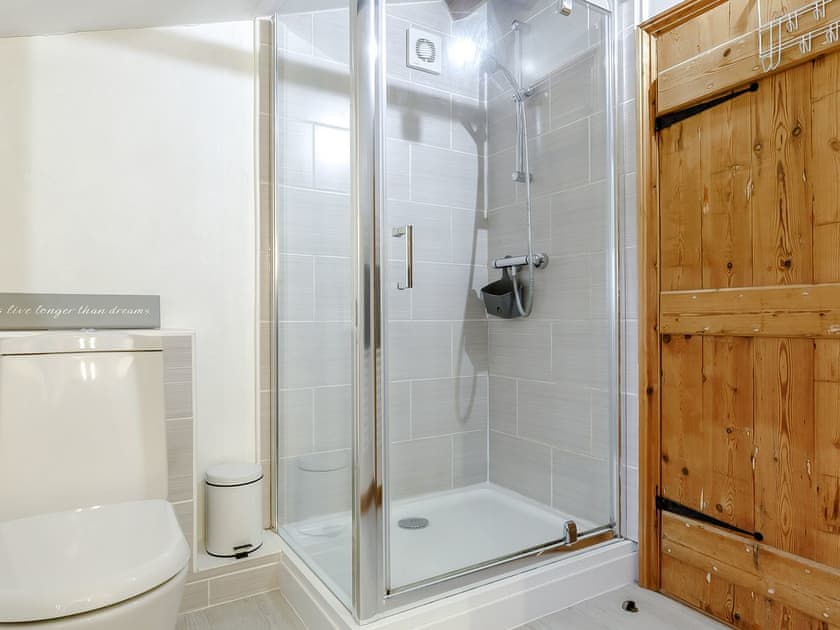 Shower room | Wheelwright’s Cottage, Rumburgh